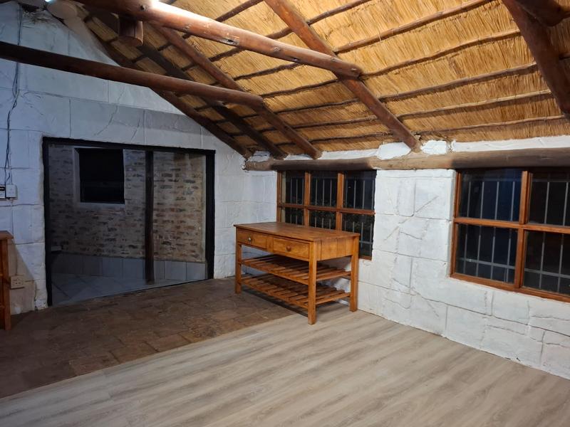 To Let 1 Bedroom Property for Rent in Oudedorp North West